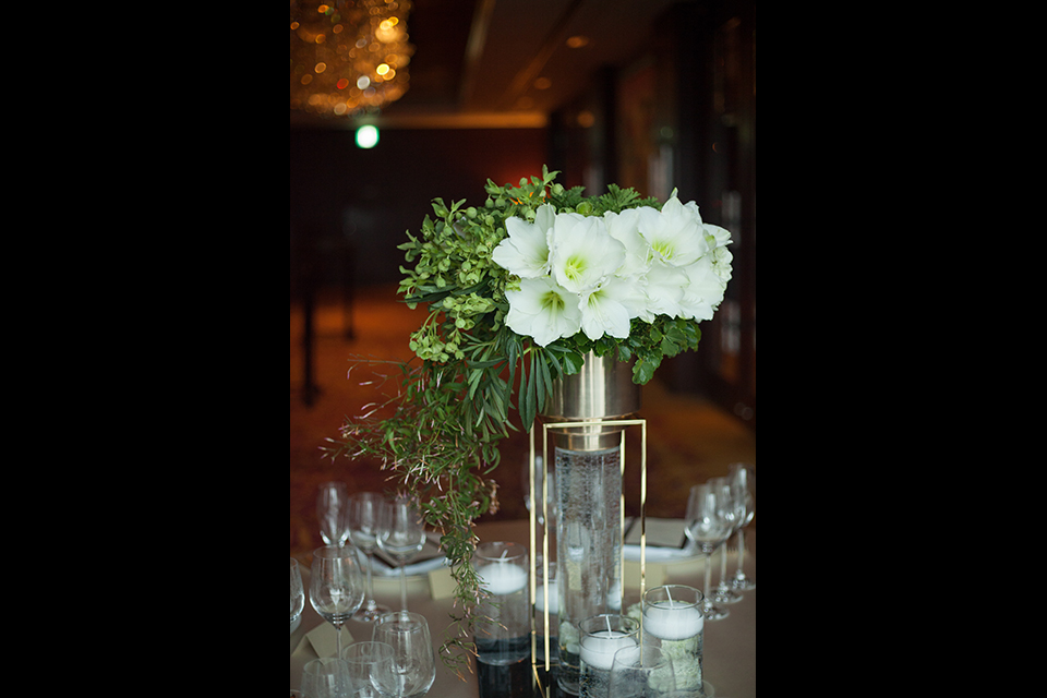 シャングリラホテル 結婚式 ウェディングフラワー08ウェディングフェア－表参道の花屋 LIFEDECO flower works